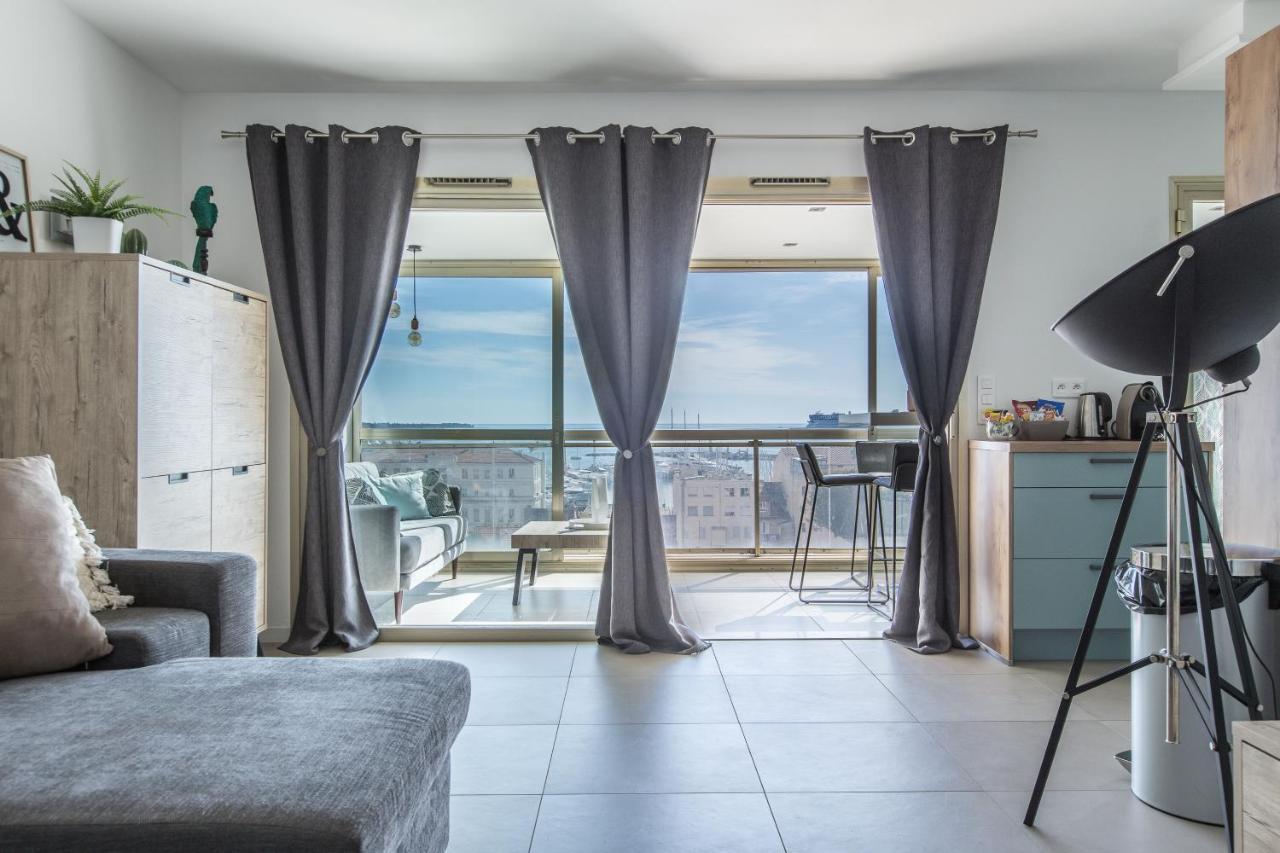 Lb Vacation Rentals I Admire Panoramic Ocean Views Through Walls Of Windows Cannes Eksteriør billede