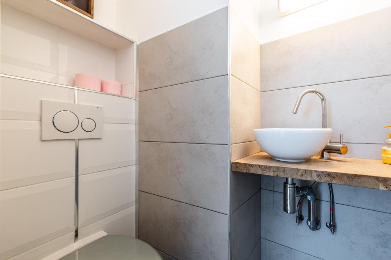 Lb Vacation Rentals I Admire Panoramic Ocean Views Through Walls Of Windows Cannes Eksteriør billede